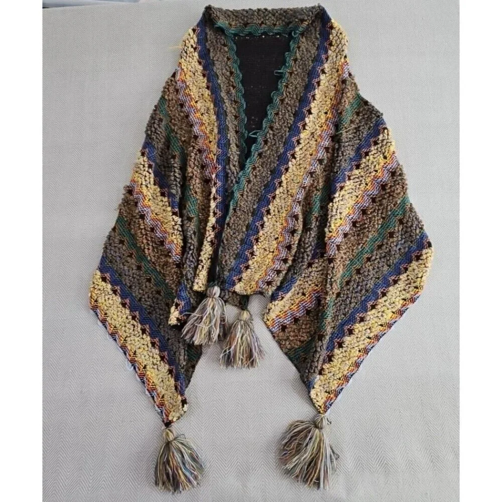 NWT Women's Bohemian Tasseled Cloak One-Size Knitted Crocheted‎ Cabincore Y2K